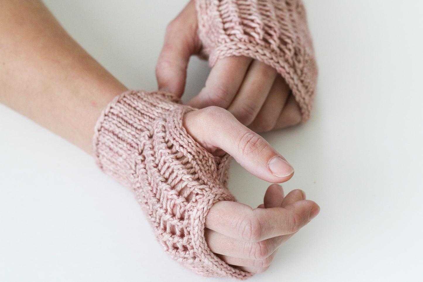 Knitted Netting Fingerless Gloves + Hat