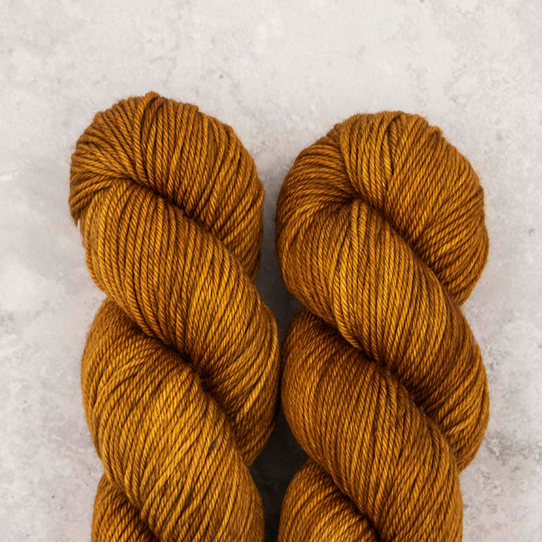 Tosh DK | Glazed Pecan