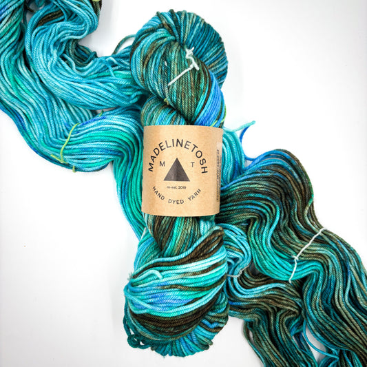 Land of the Midnight Sun - Alaska | Stitchin' States