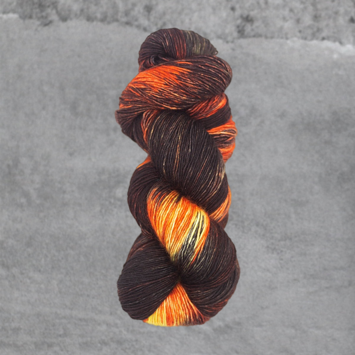 Pashmina | Shadow's Embrace