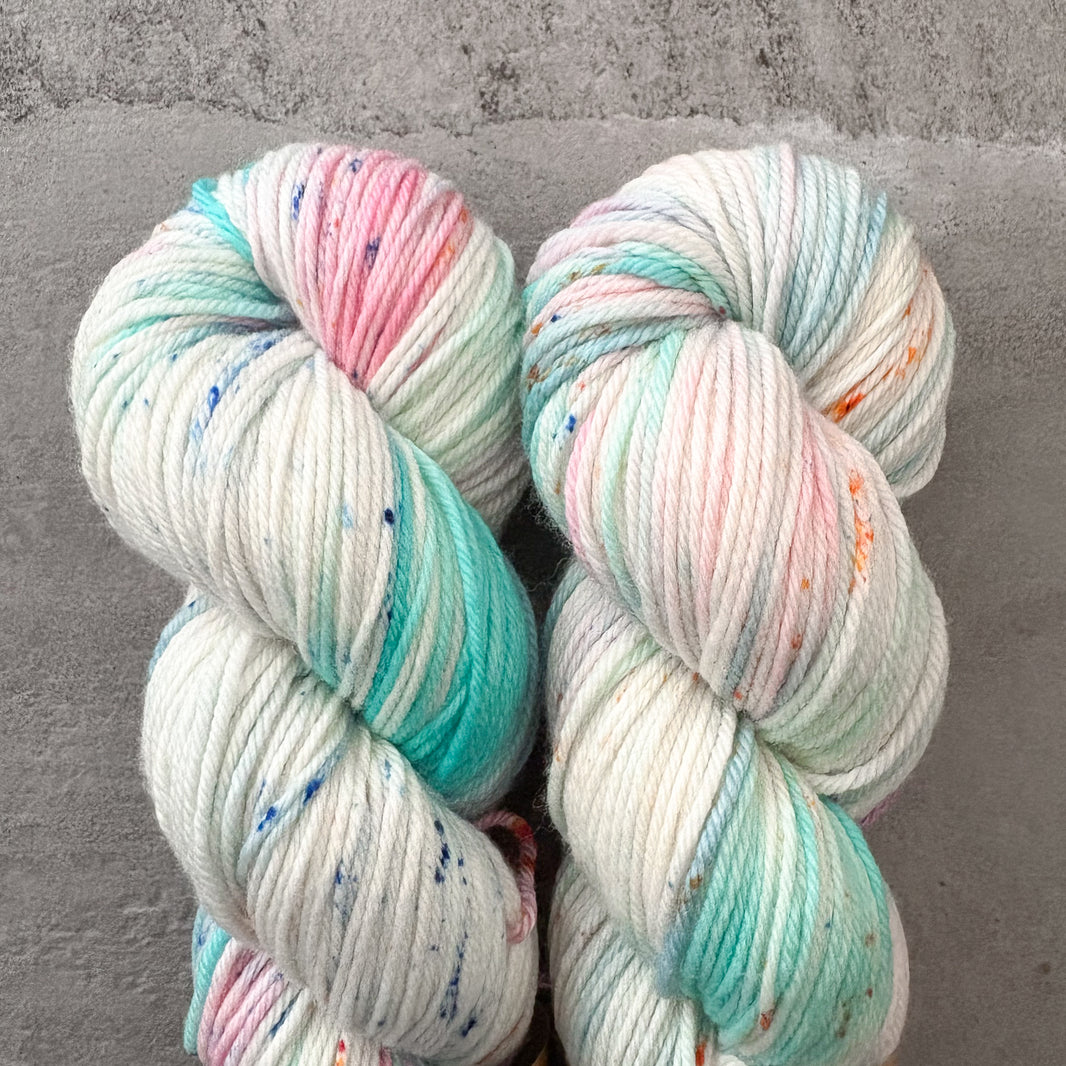 Hue of the Moment – Madelinetosh