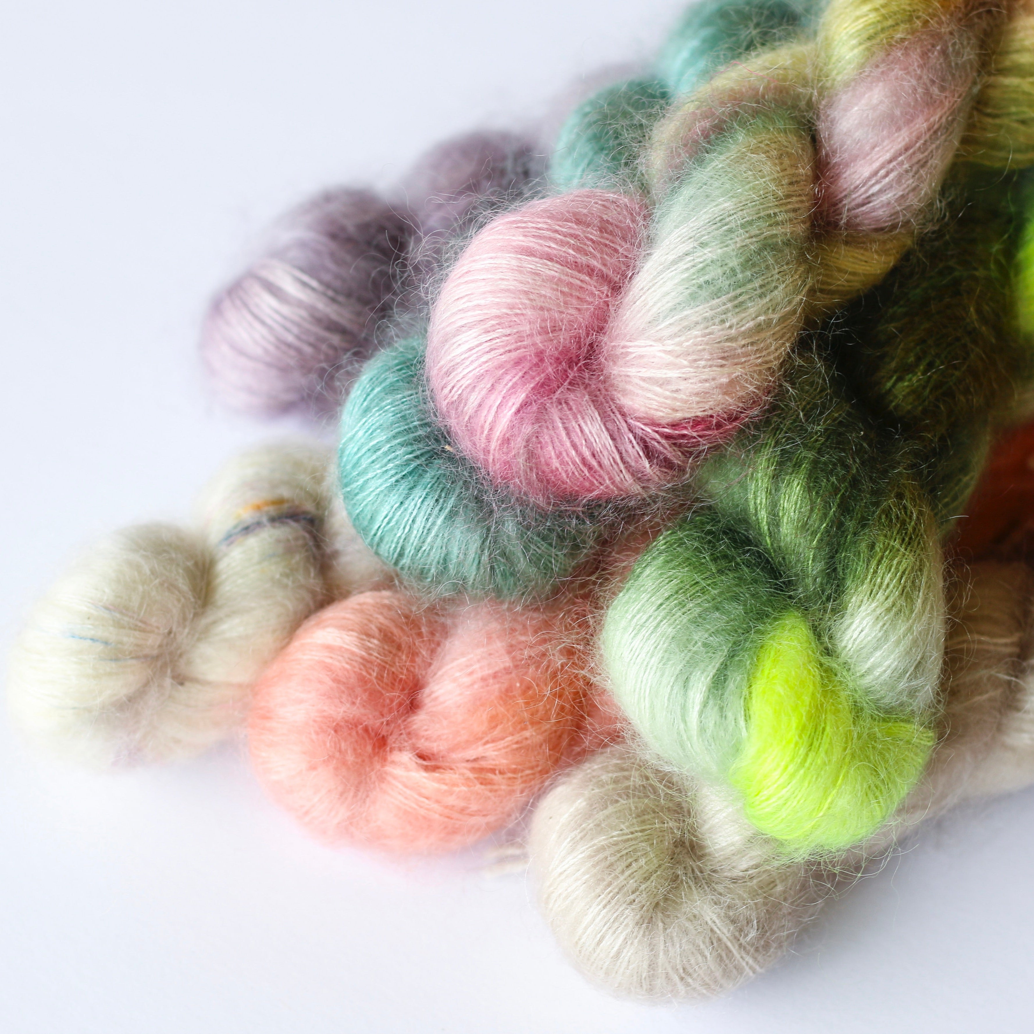 海外毛糸　MADELNETOSH MadelineTosh Holiday Halfsies Kit – Wild Knits