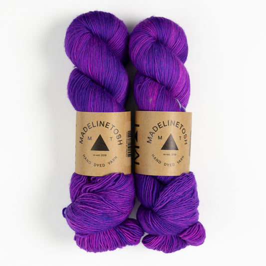 Tosh Merino Light | Center of Attention
