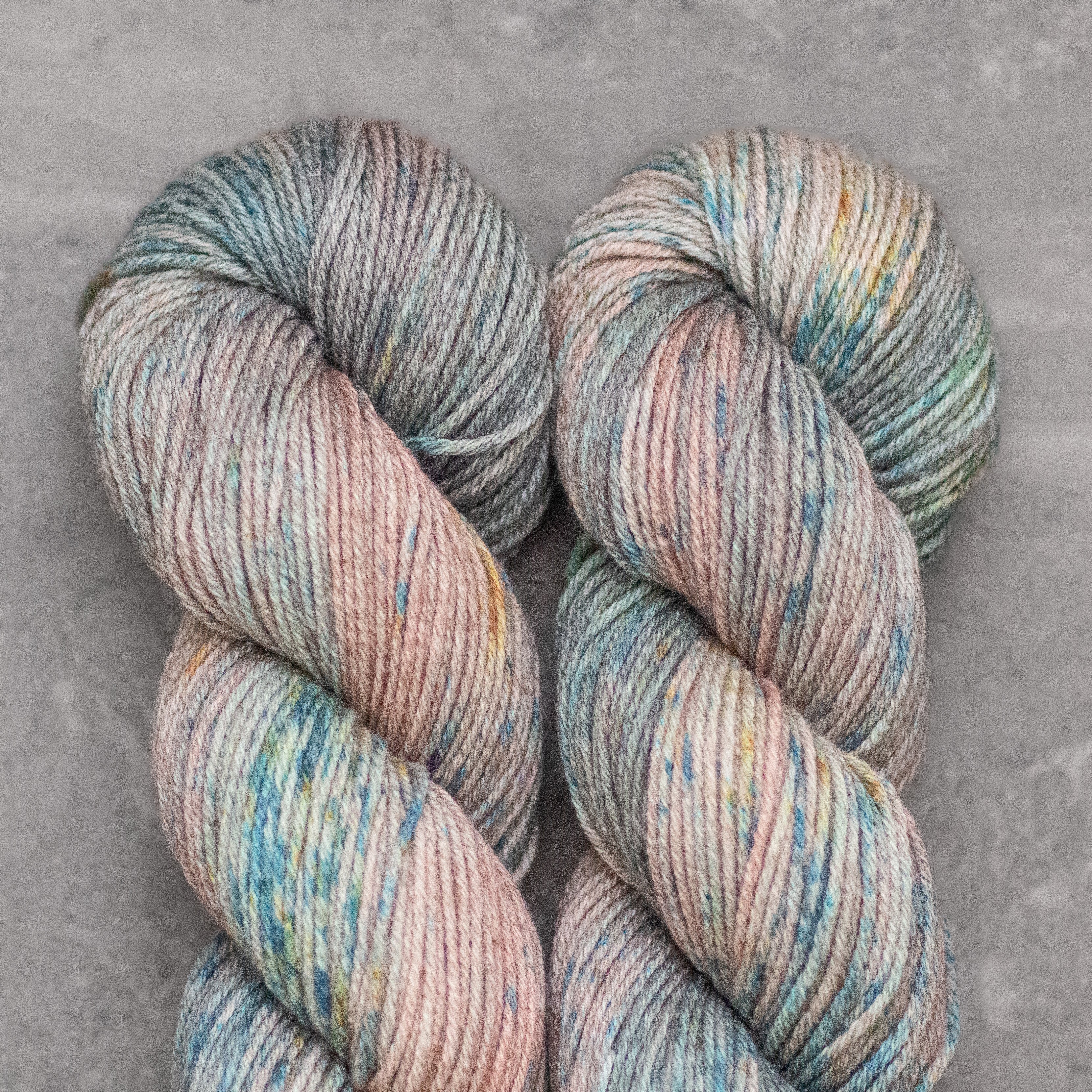 Yarn Madeline Tosh Vintage 2024 - 6 Skeins in Grey Garden