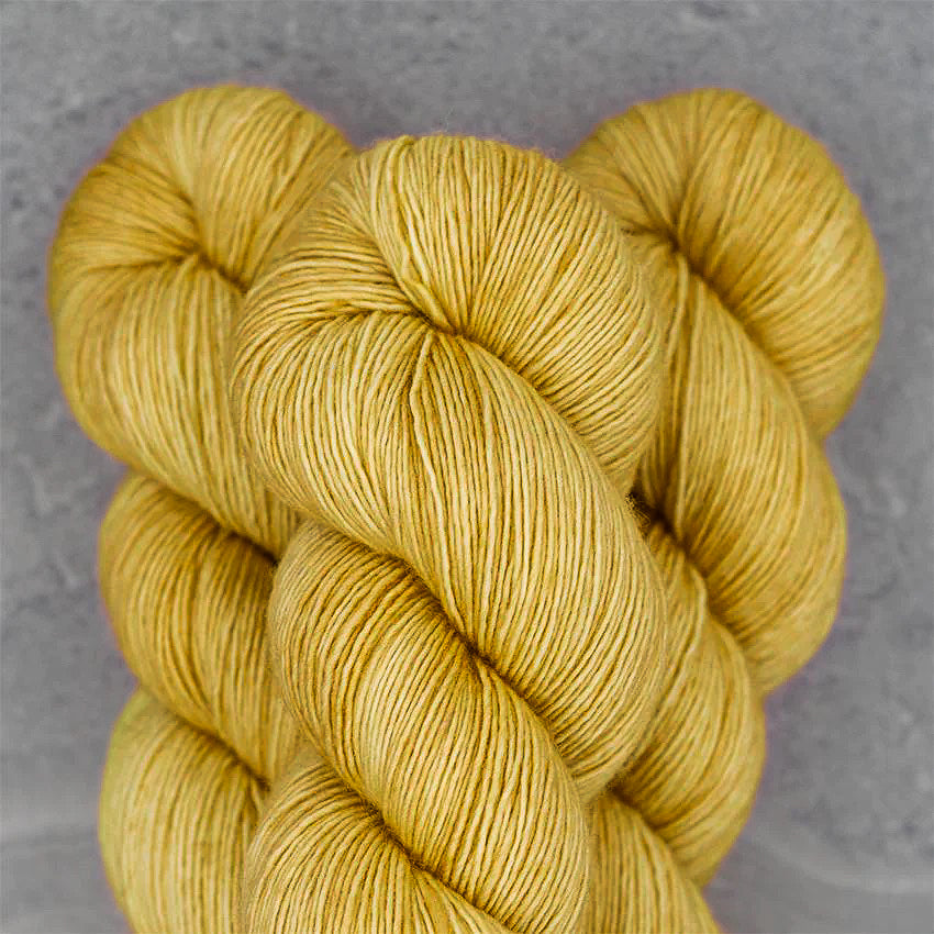 Twist Light | Winter Wheat