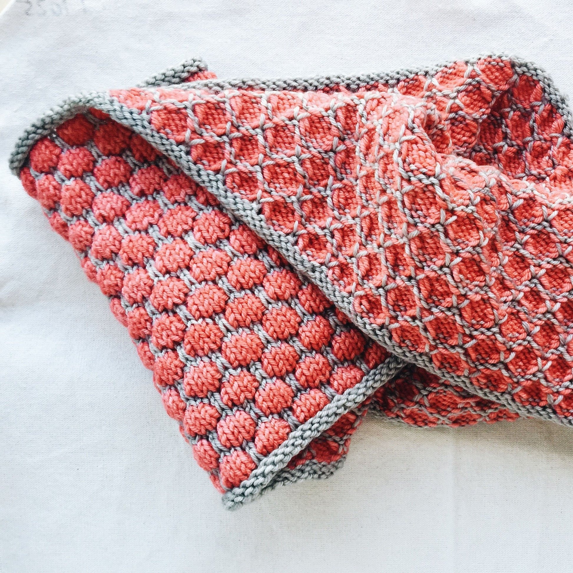 MAD | TOSH Pattern Bubble Wrap Cowl